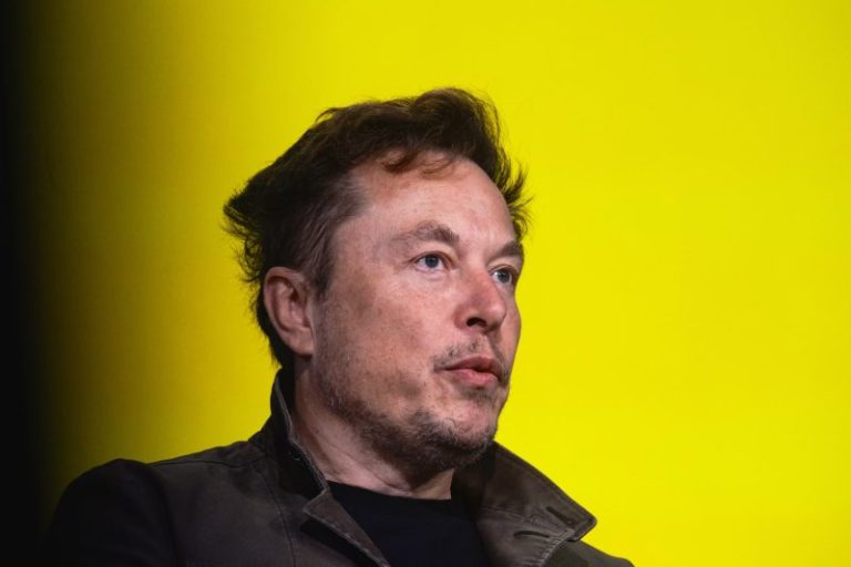 Tesla CEO Elon Musk says he favors ‘no tariffs’ on Chinese EVs