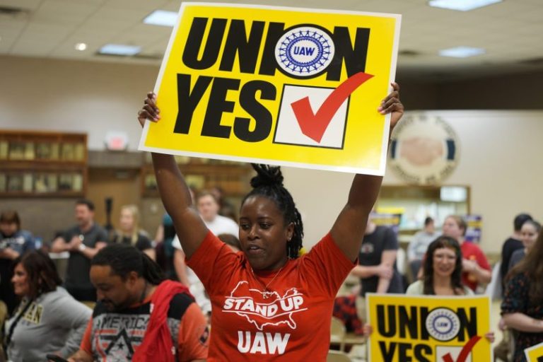 U.S. autoworkers union seeks tough victory at Mercedes plant in Alabama
