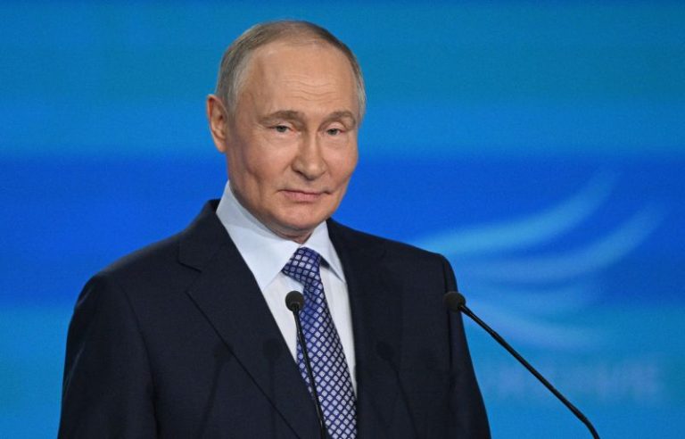 After Putin calls for three-day ceasefire, Trump reiterates demand for permanent Ukraine truce