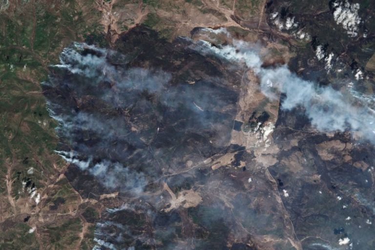 Severe wildfires in Russia’s Siberia region rage through 600,000 hectares of forest