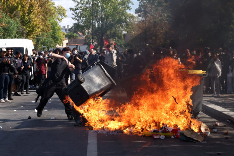 Student protests grip France as Prime Minister Lecornu calls crisis meeting
